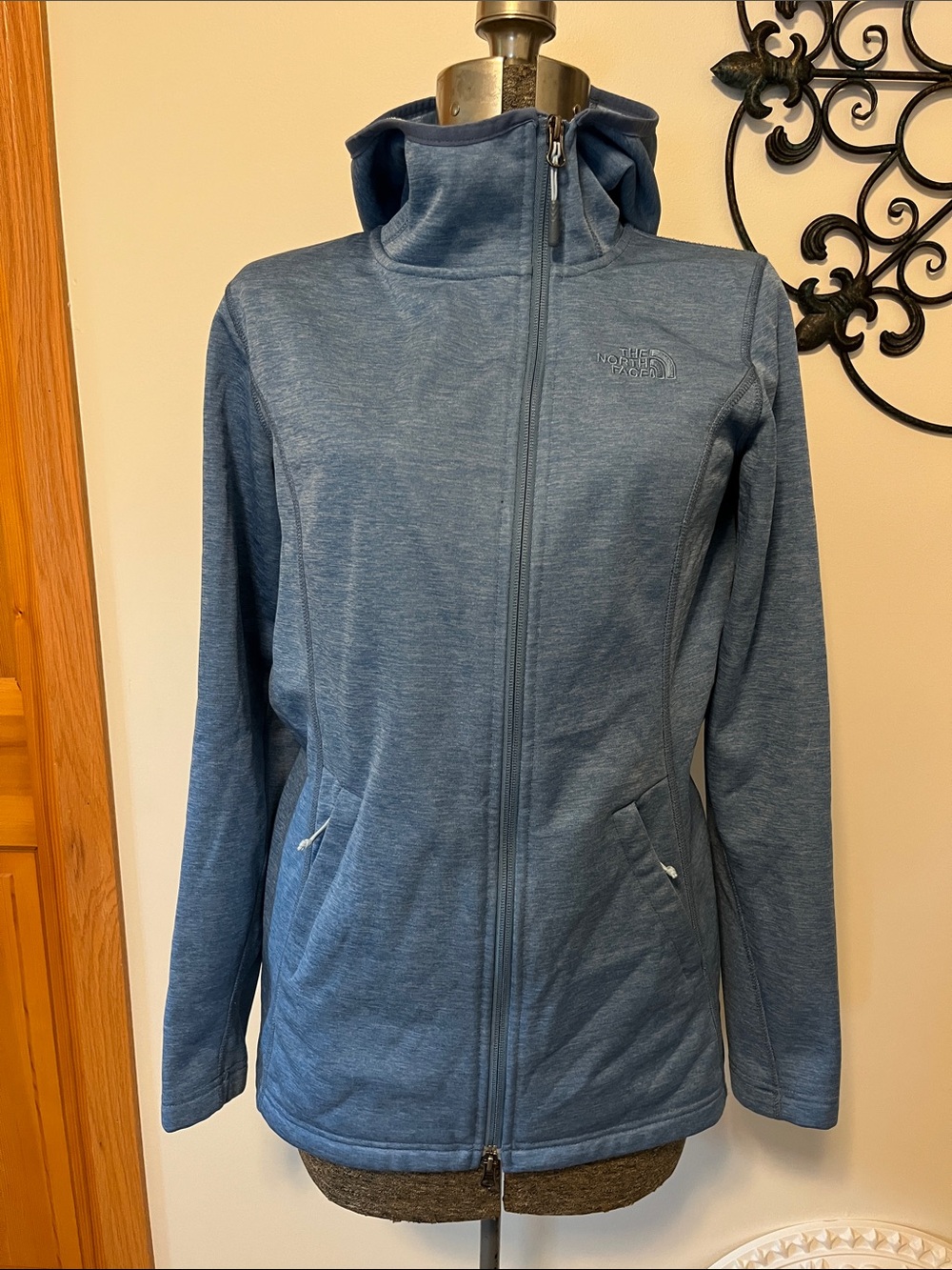 The North Face Women's Slate Blue Hooded Full-Zip Jacket, S